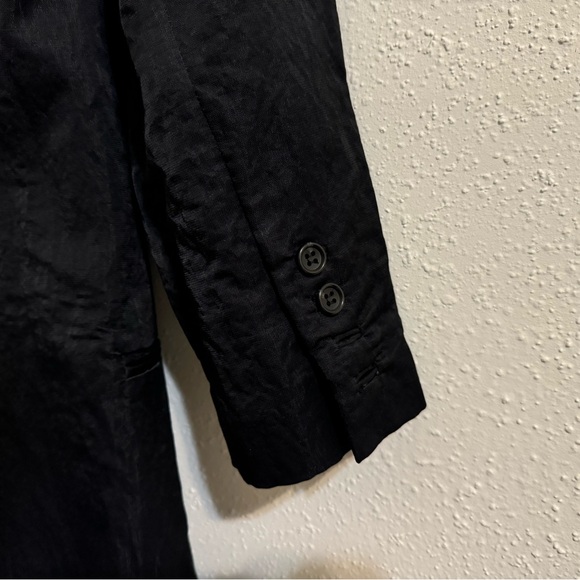 Elizabeth and James Essential Crepe Blazer - Size 8 - Black - Picture 10 of 12